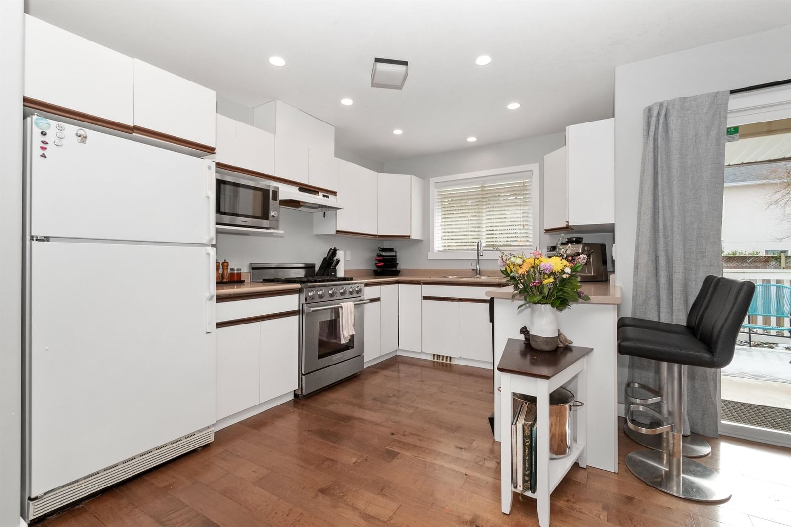 Listing Image 15