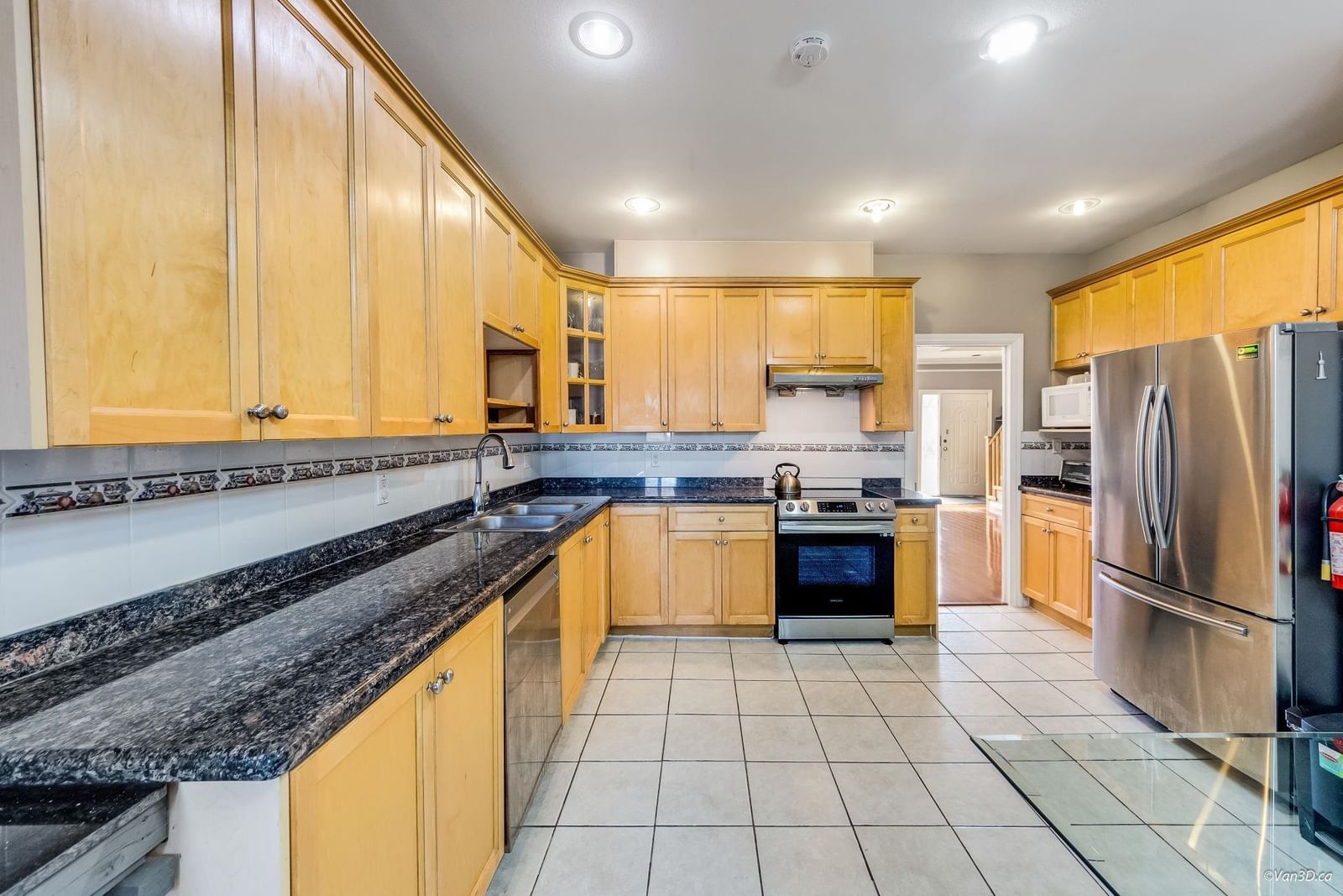 Listing Image 11