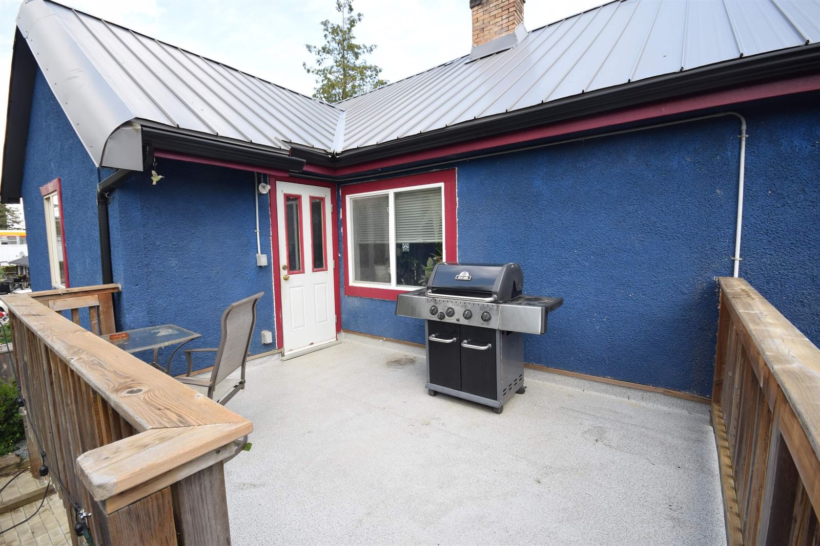 Listing Image 11