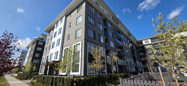222 - 15825 85 Avenue