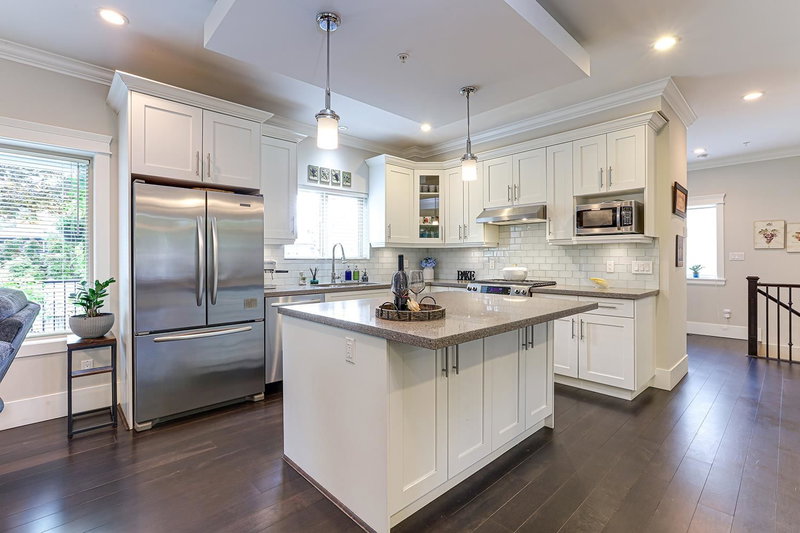 3968 Robin Place, Port Coquitlam, V3B 6R7 | Image 2