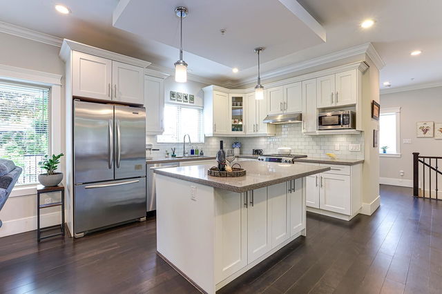 3968 Robin Place