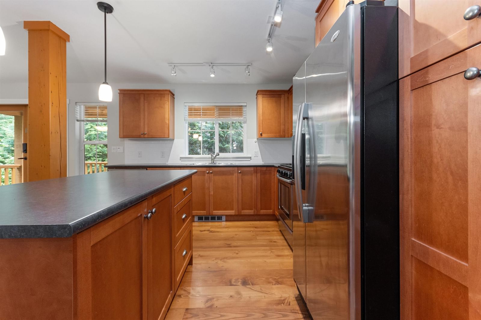 Listing Image 18