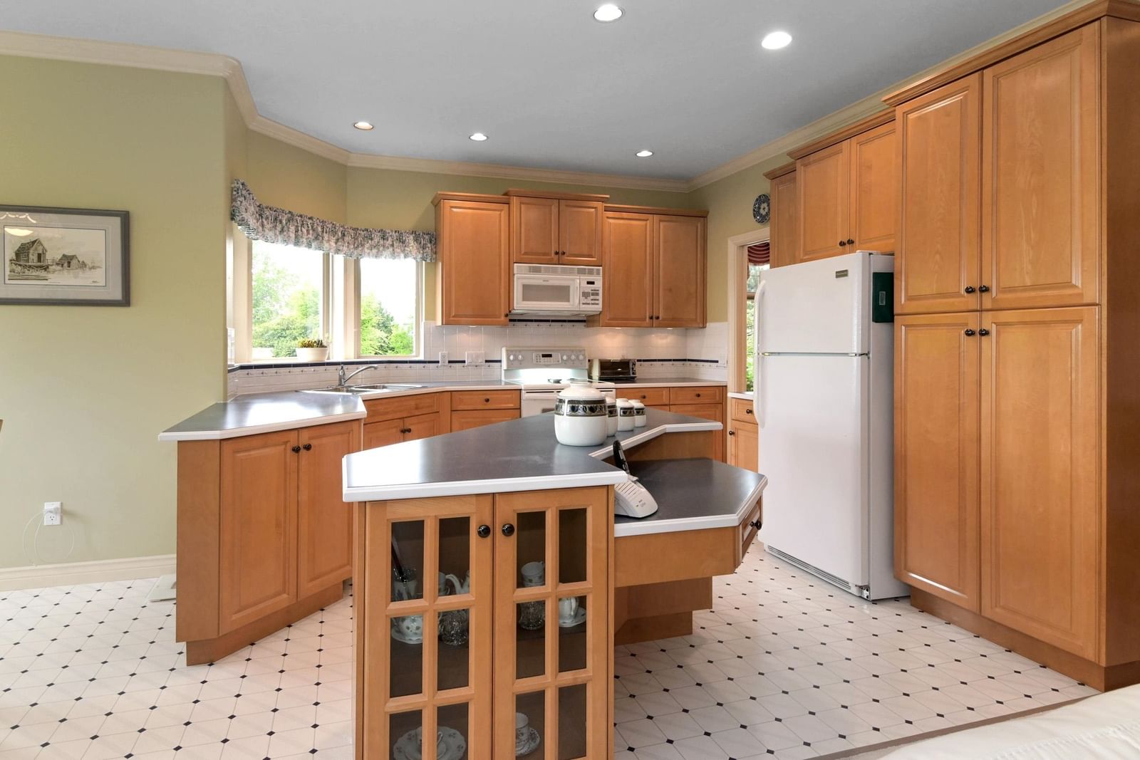 Listing Image 14