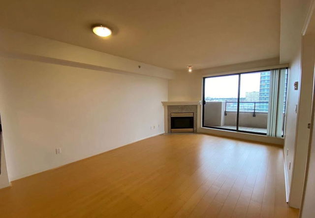 902 - 6611 Cooney Road