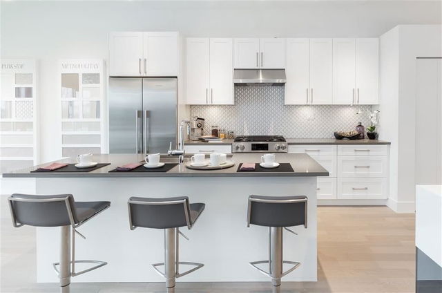 38 - 7191 Lechow Street