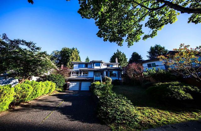 Garden Suite - 1339 Glen Abbey Drive