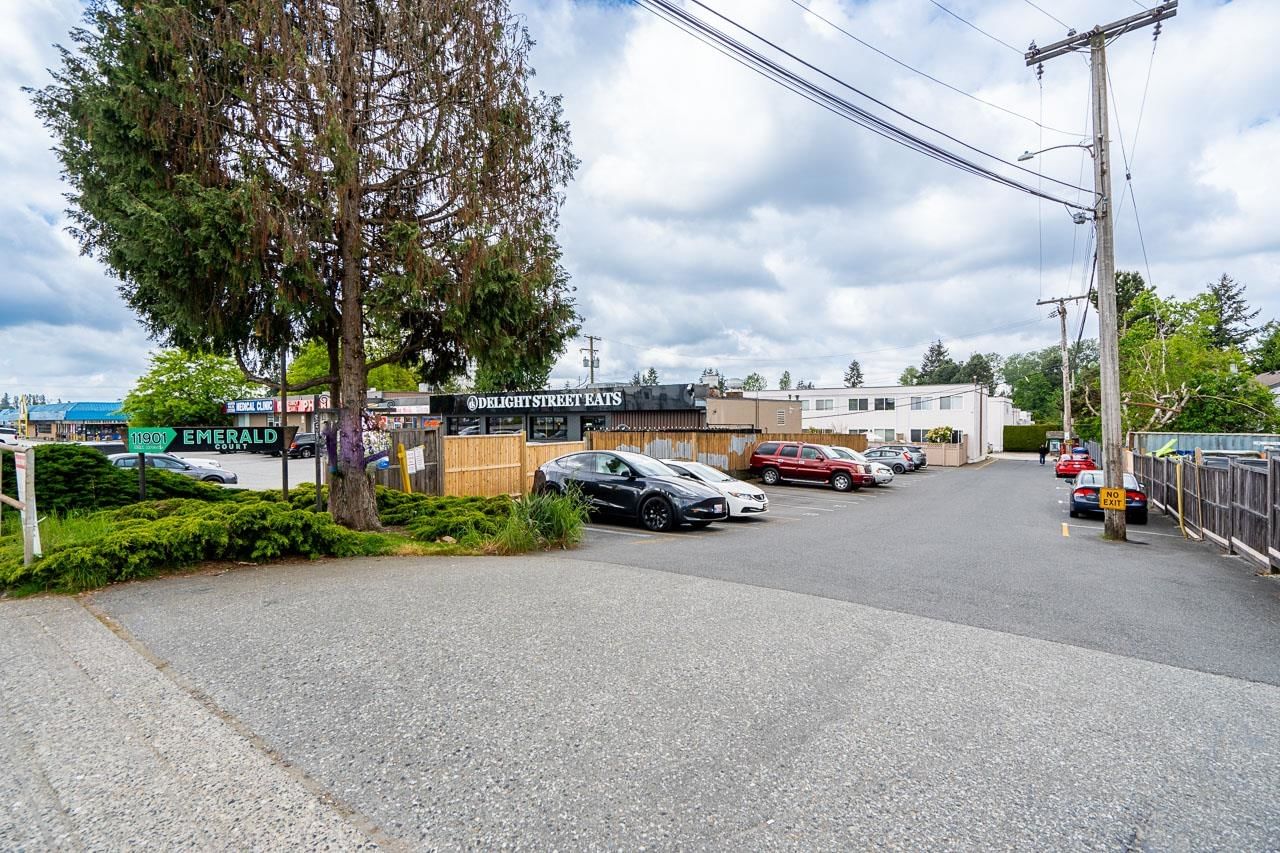 Listing Image 34