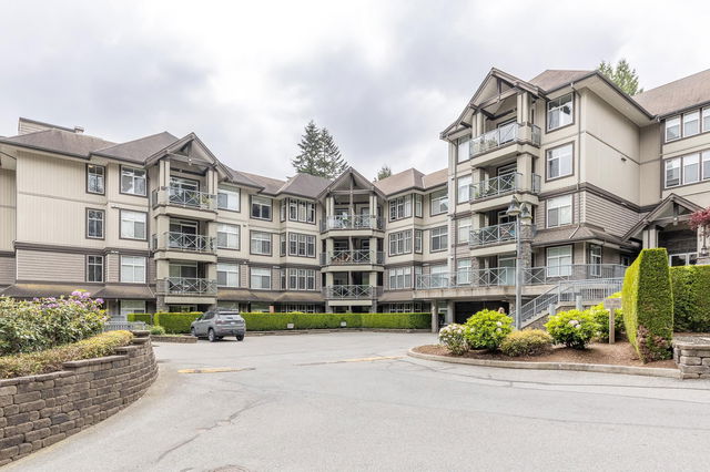 313 - 33318 E. Bourquin Crescent