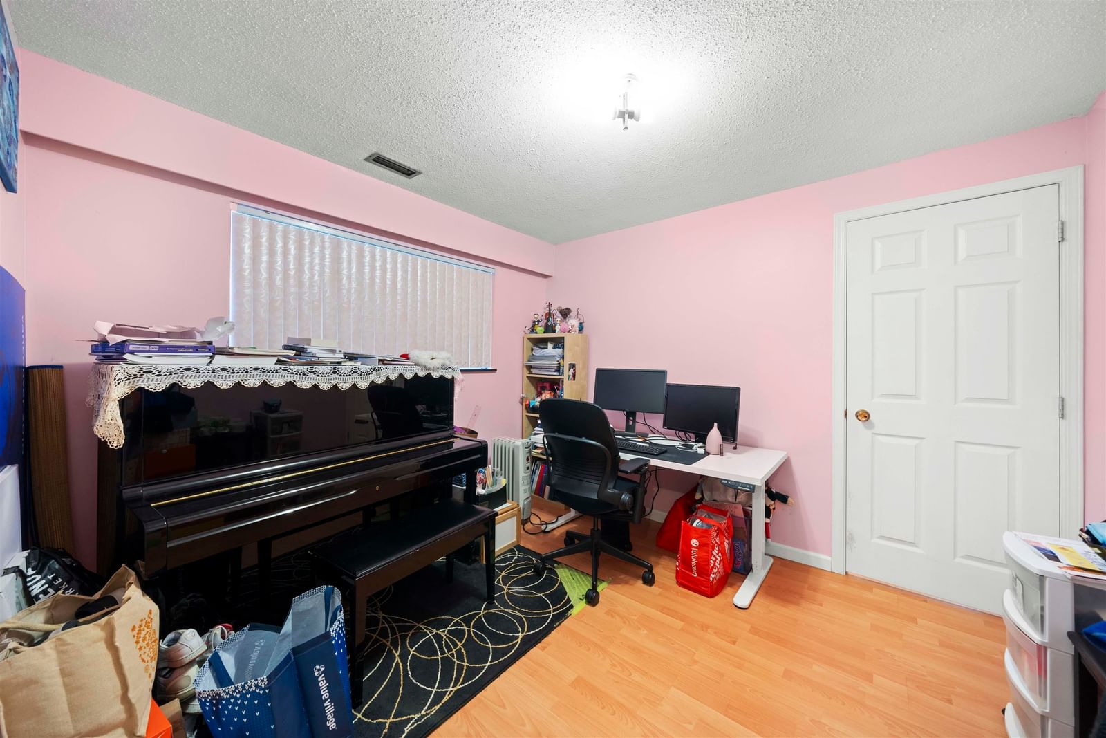 Listing Image 32
