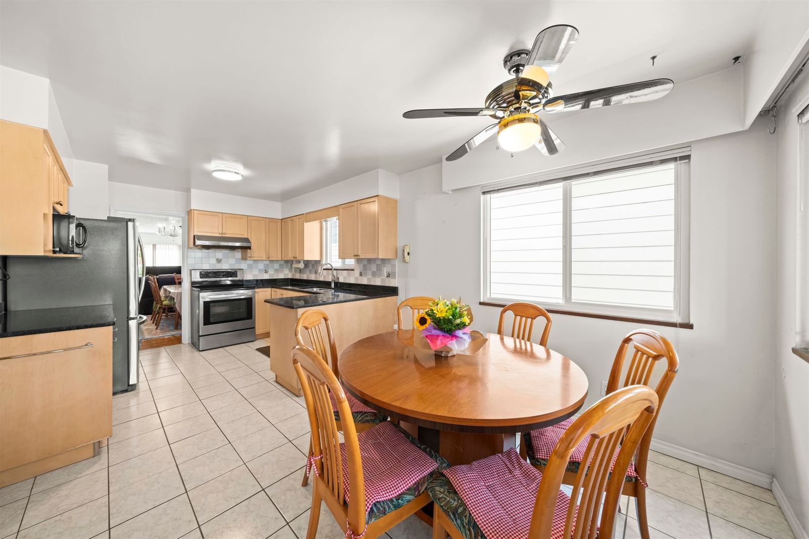 Listing Image 9