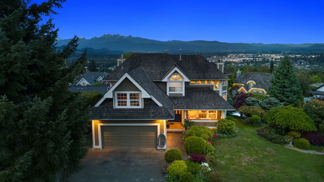 598 Clearwater Way