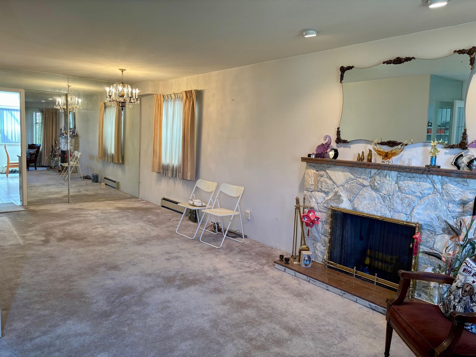 Listing Image 9