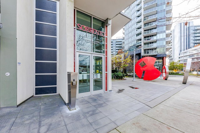 914 - 8628 Hazelbridge Way