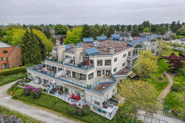 304 - 4753 River Road