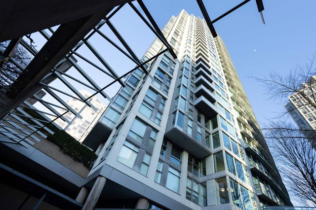 2006 - 1008 Cambie Street