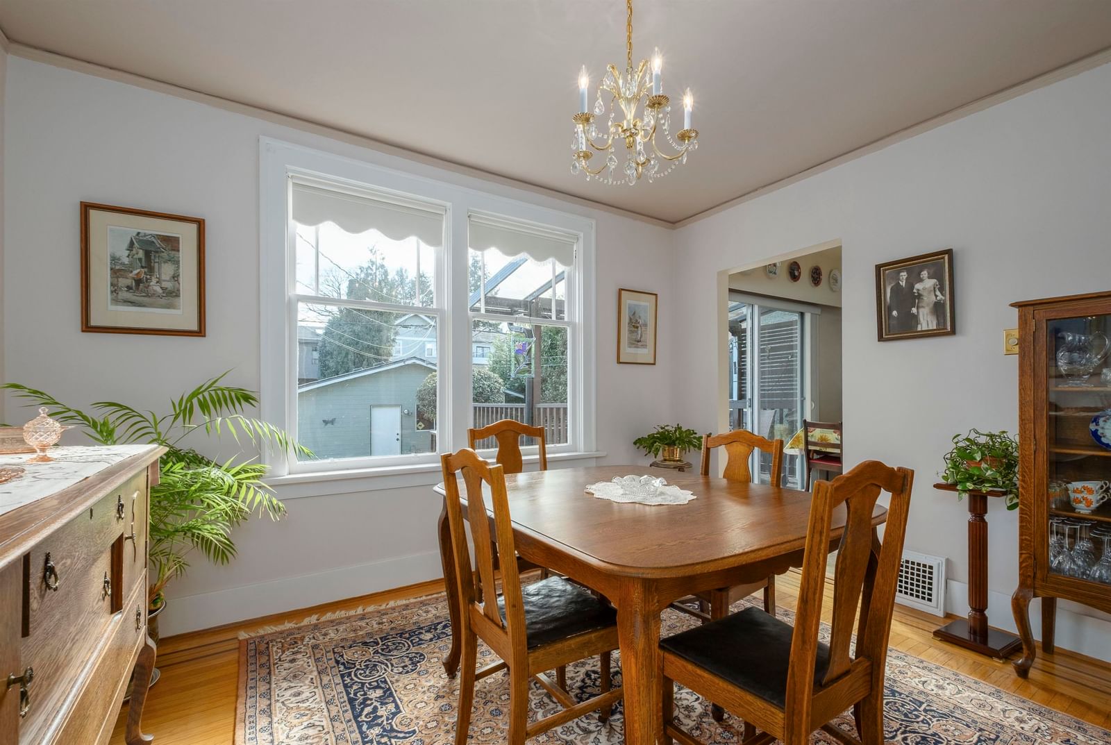 Listing Image 8