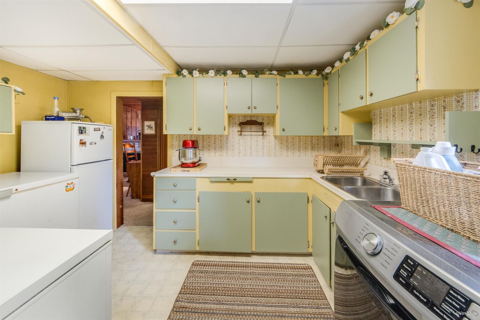 Listing Image 19