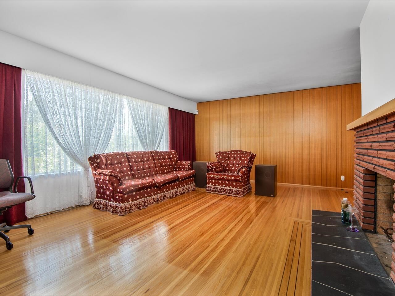 Listing Image 14