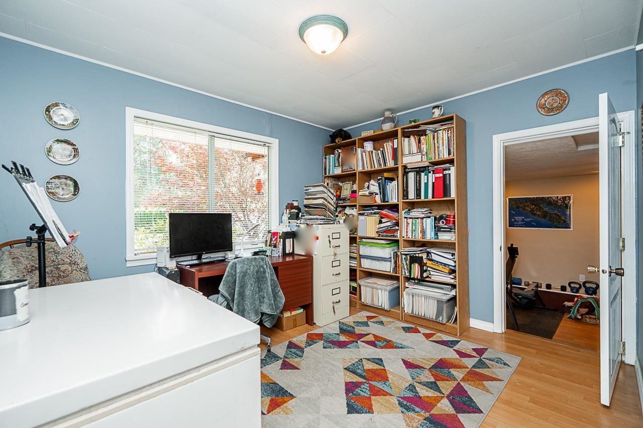 Listing Image 18