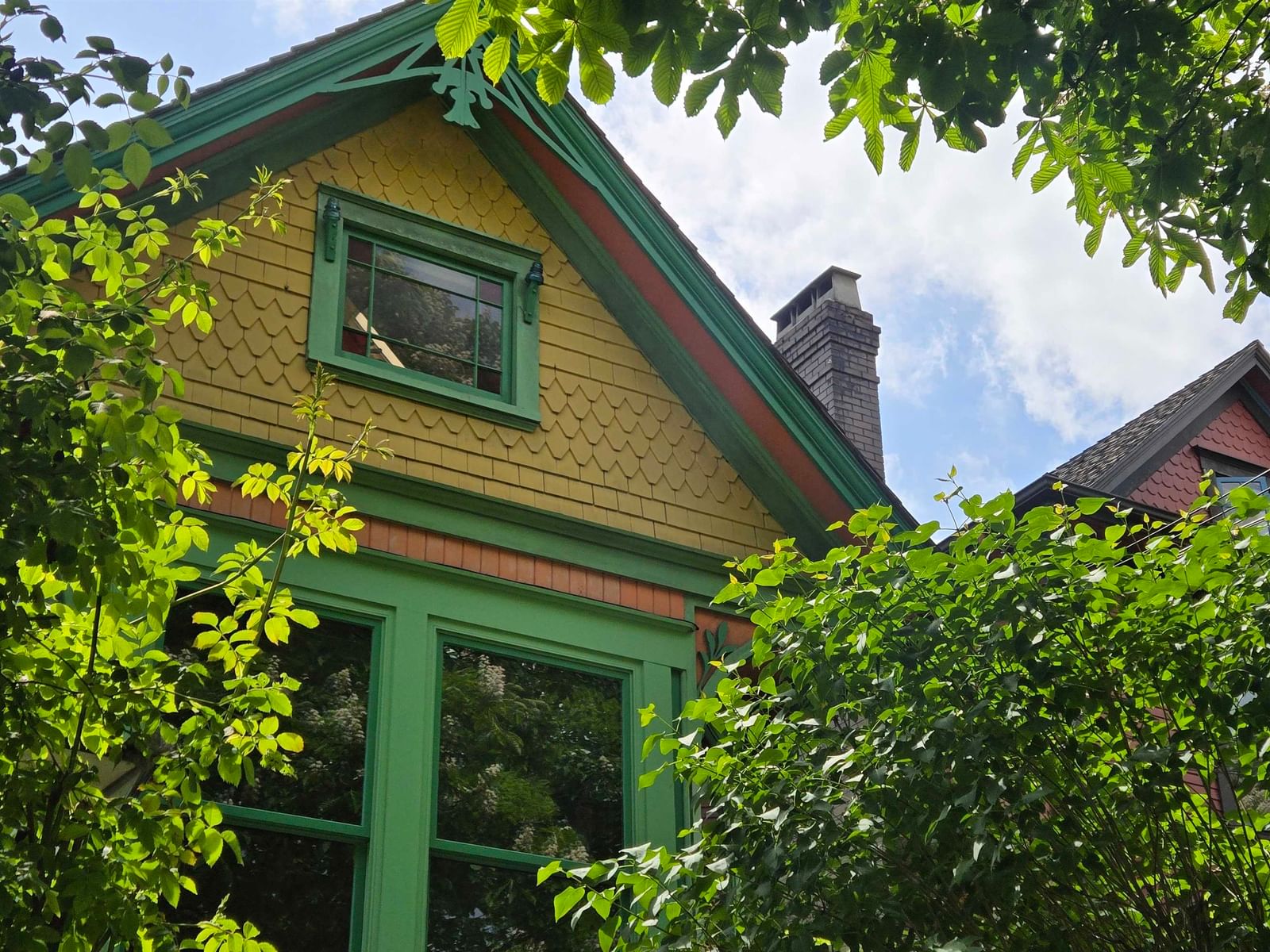 Listing Image 10