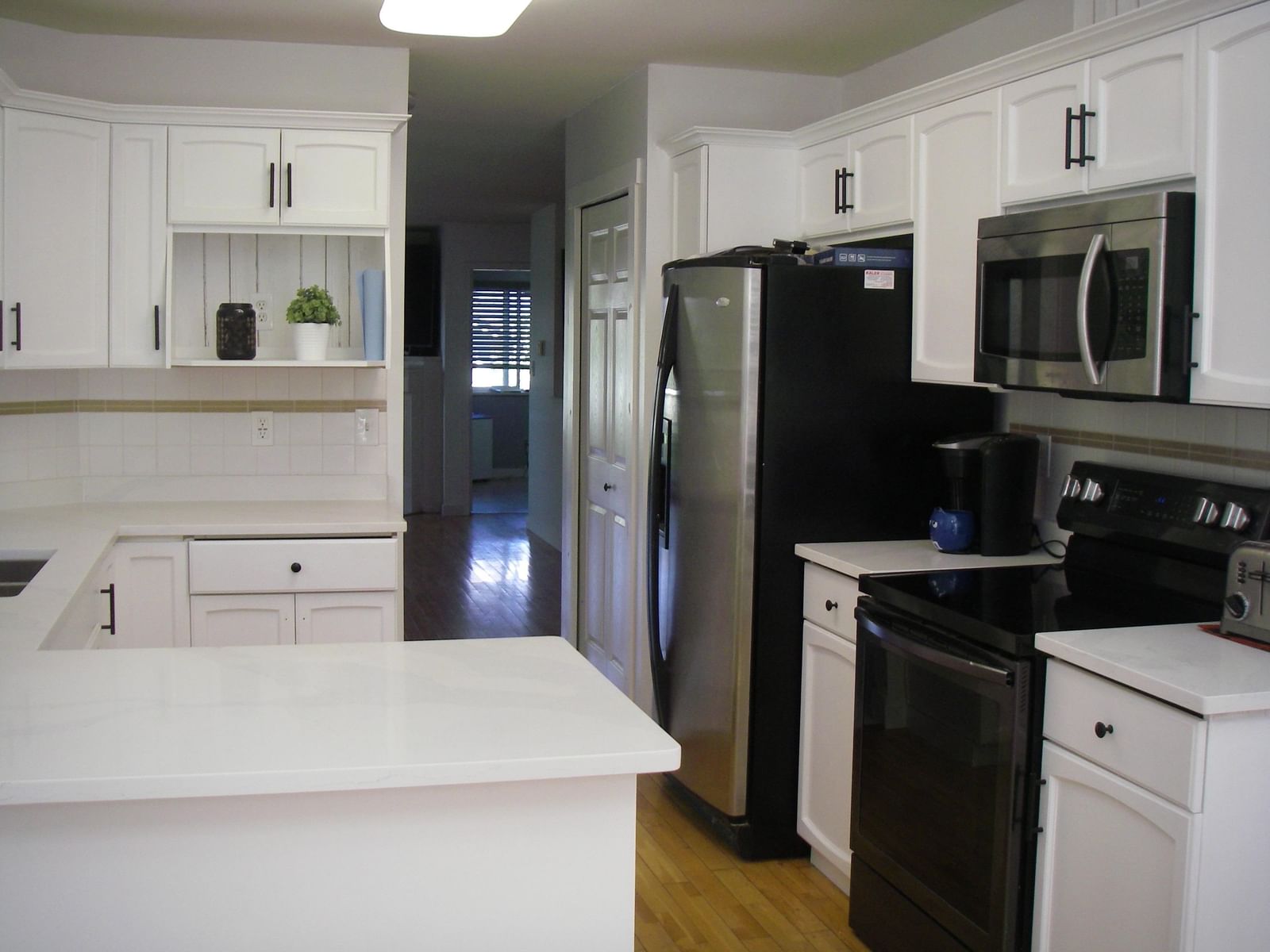 Listing Image 6