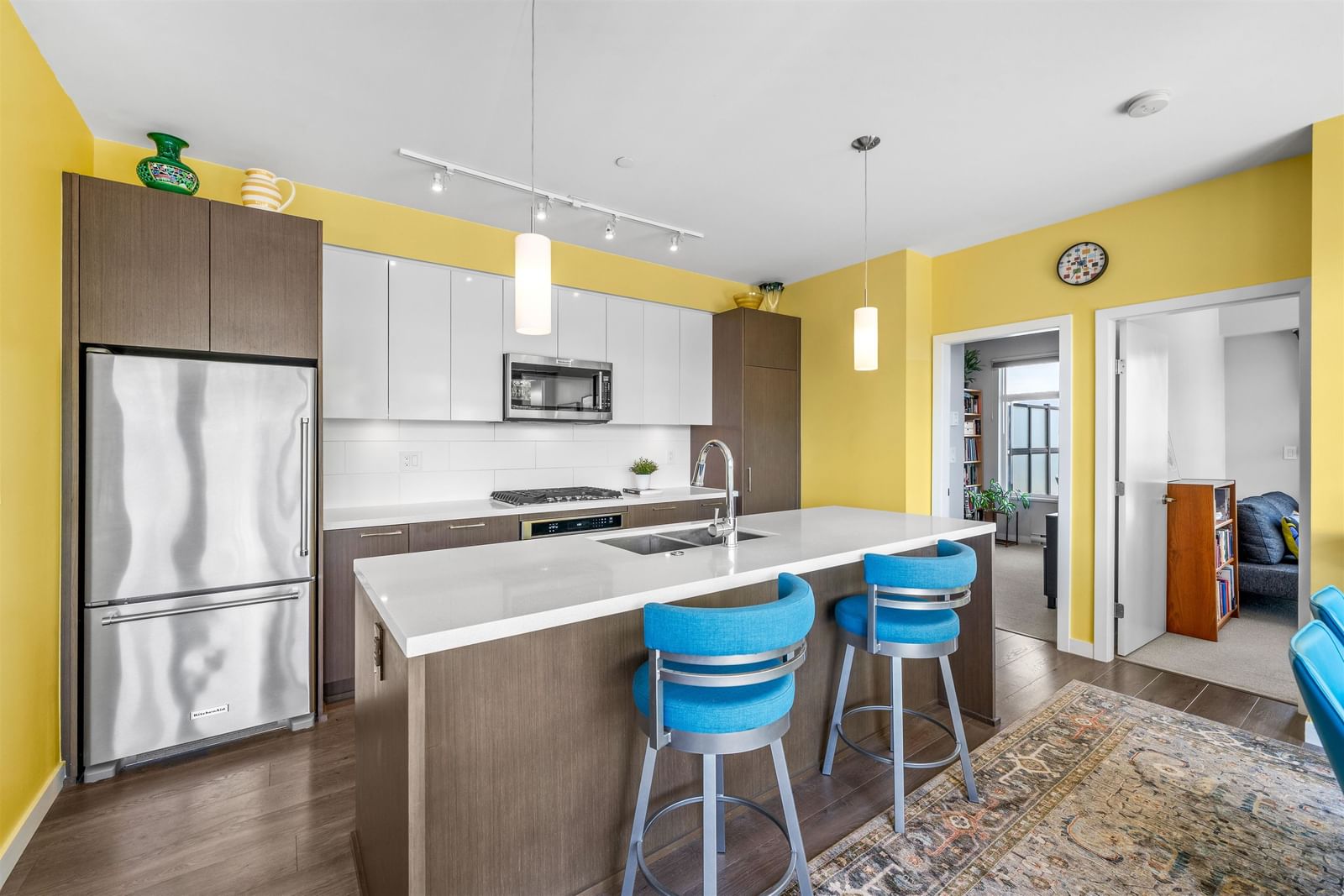 Listing Image 10
