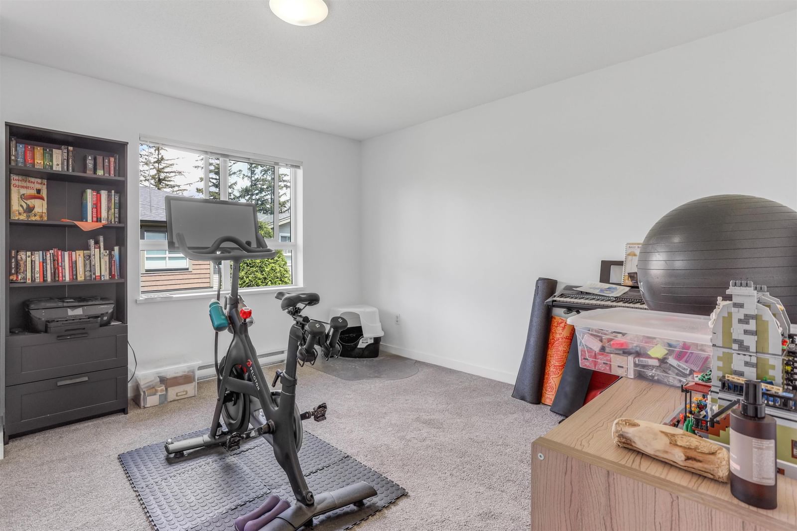 Listing Image 17