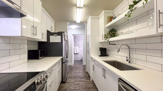 225 - 8860 No. 1 Road
