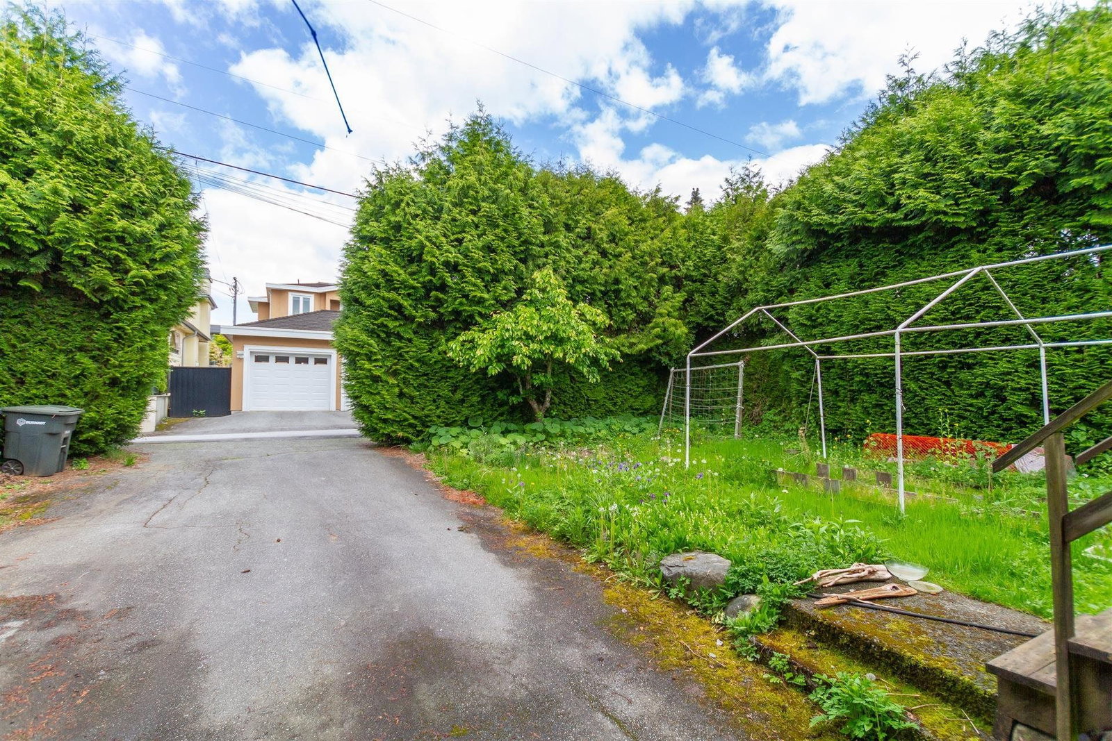 Listing Image 19