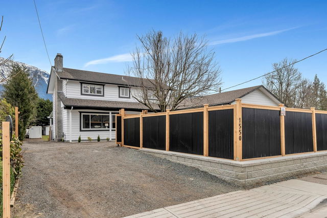 1550 Agassiz-Rosedale Highway No 9 Highway