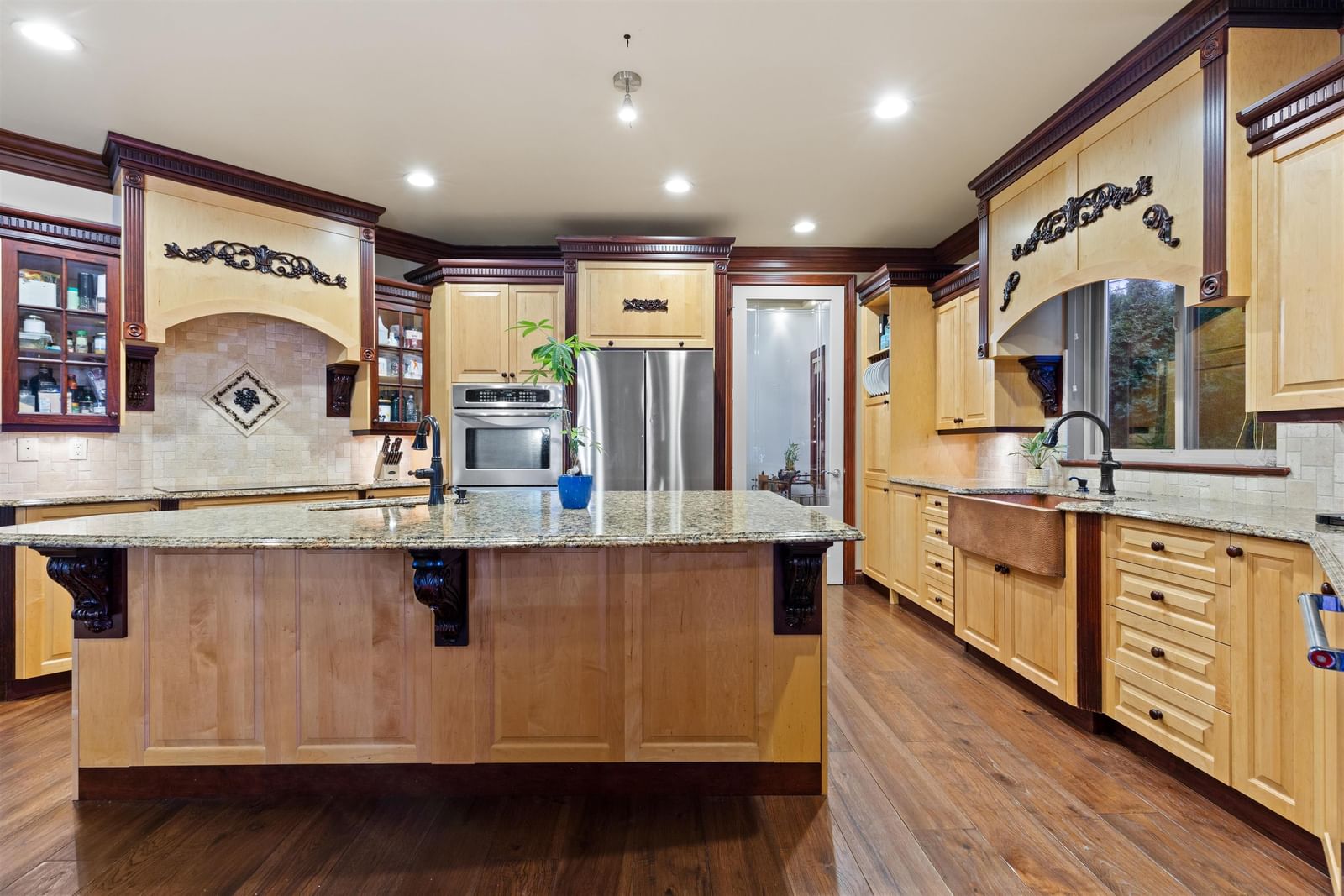 Listing Image 9