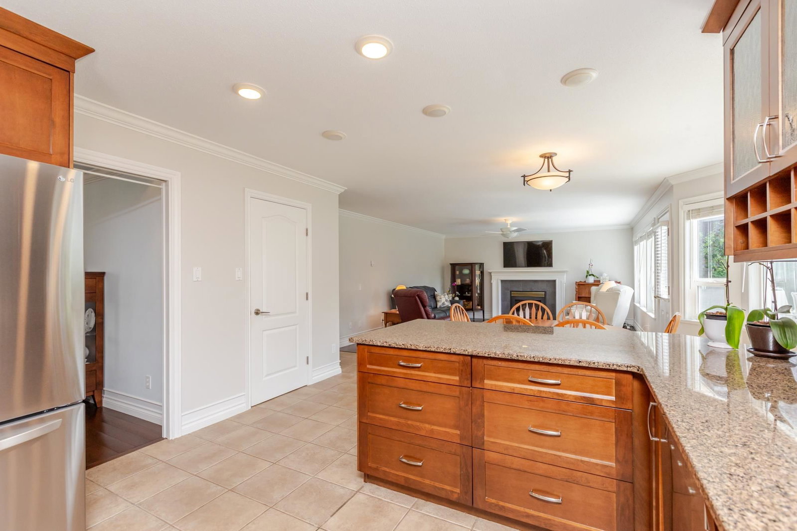 Listing Image 13