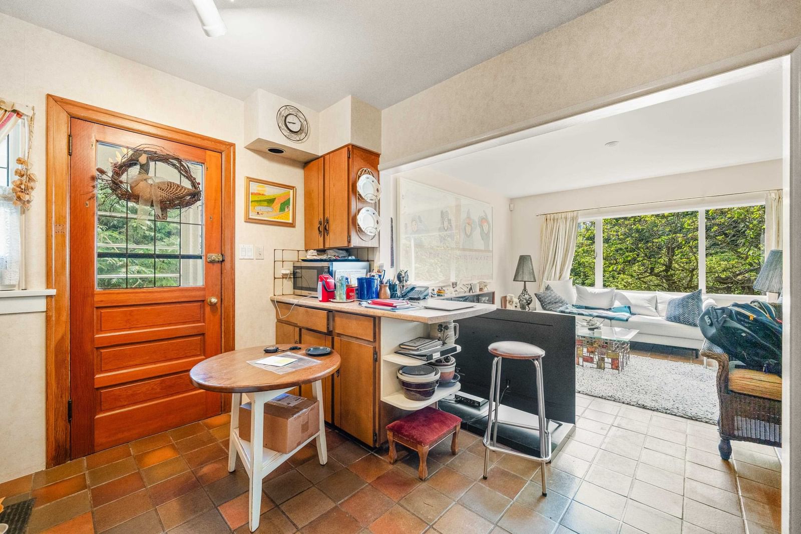 Listing Image 4