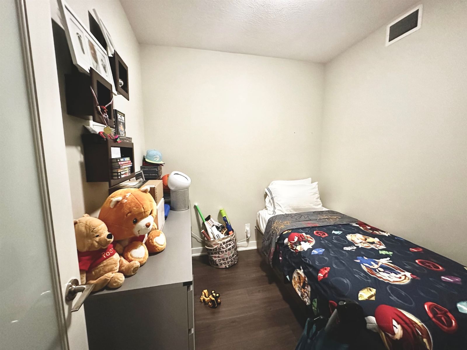 Listing Image 18