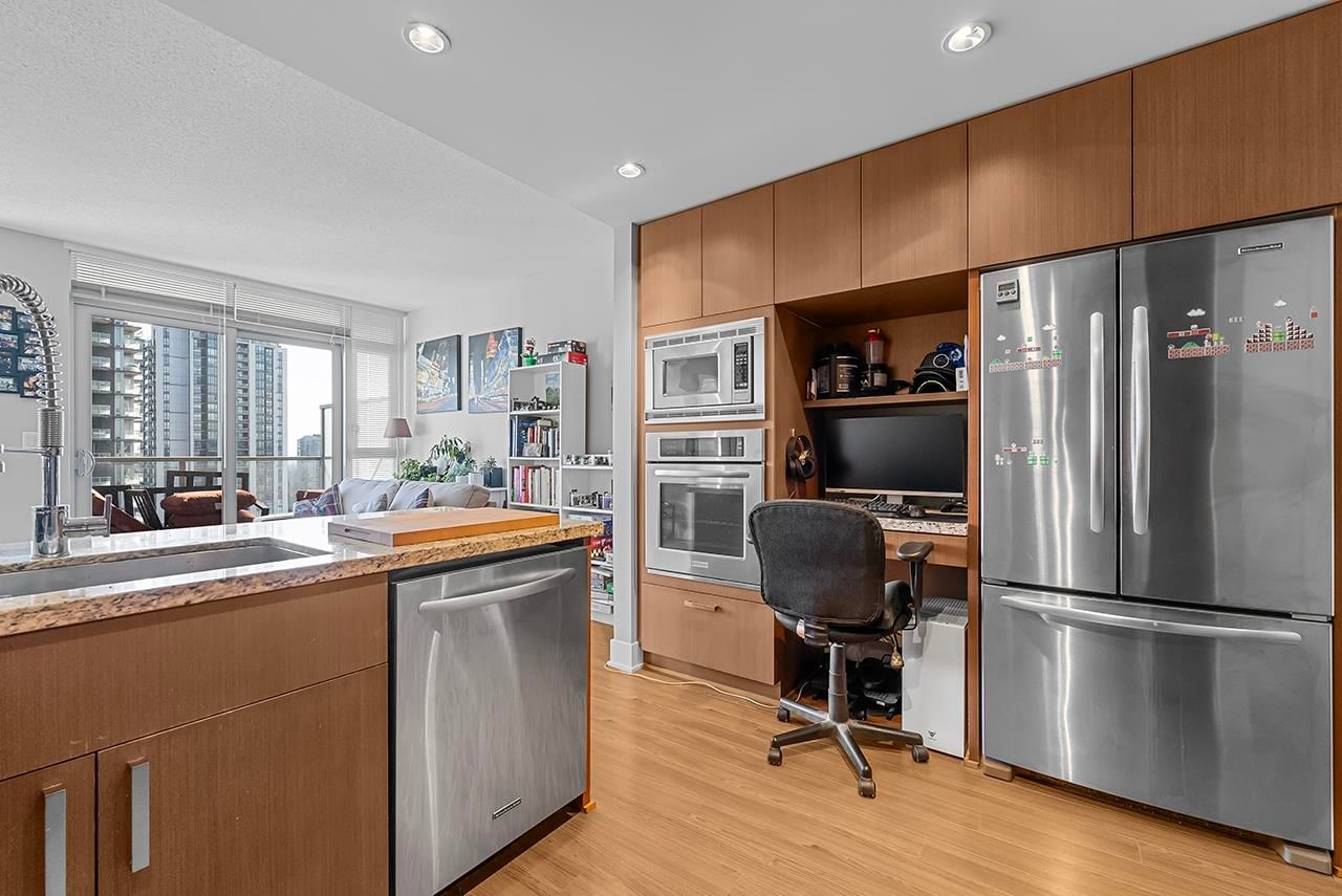 Listing Image 5