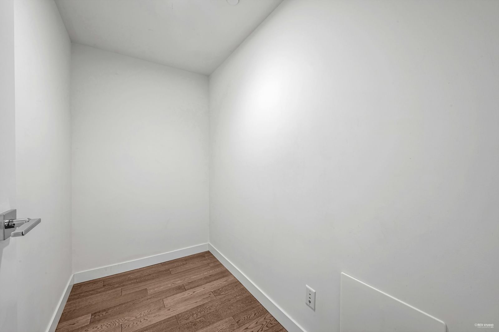 Listing Image 30
