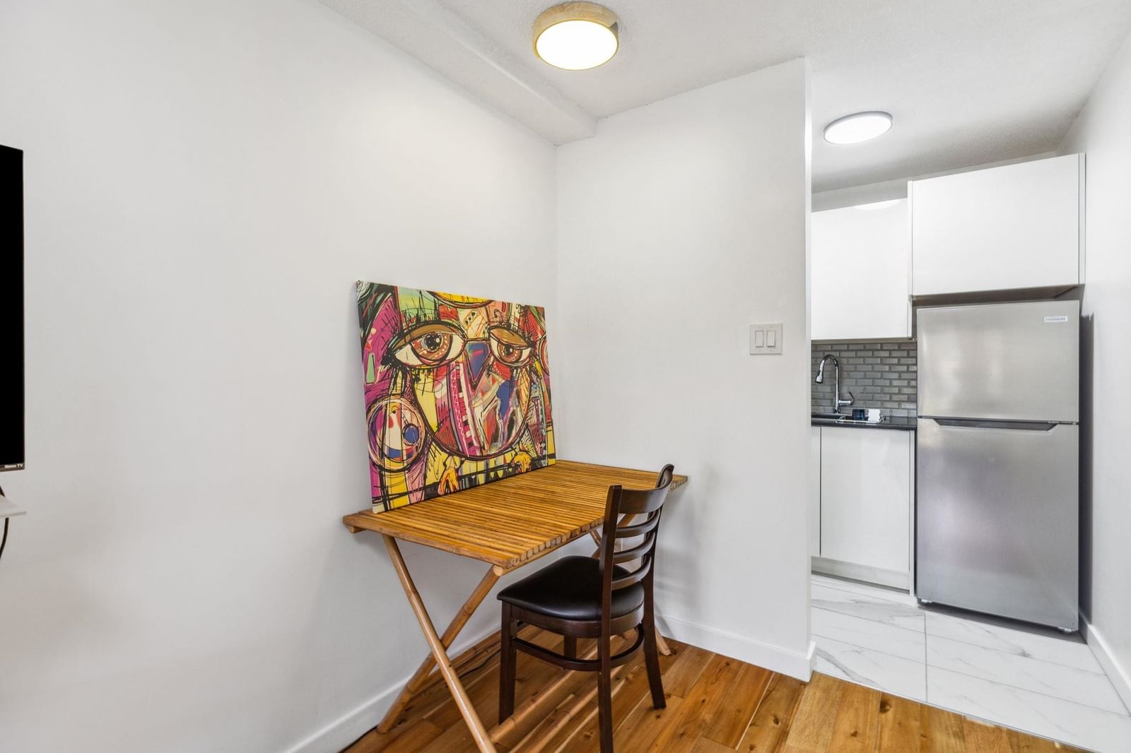 Listing Image 18