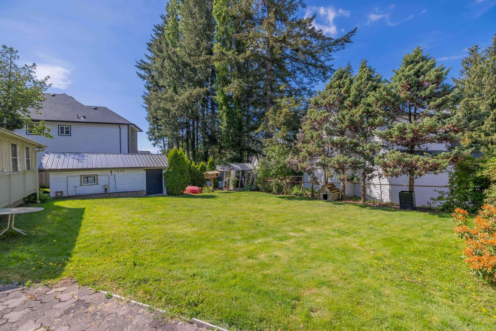 Listing Image 11