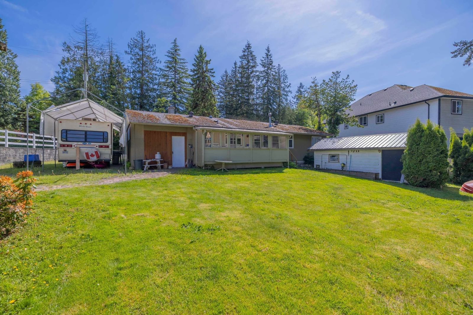 Listing Image 12