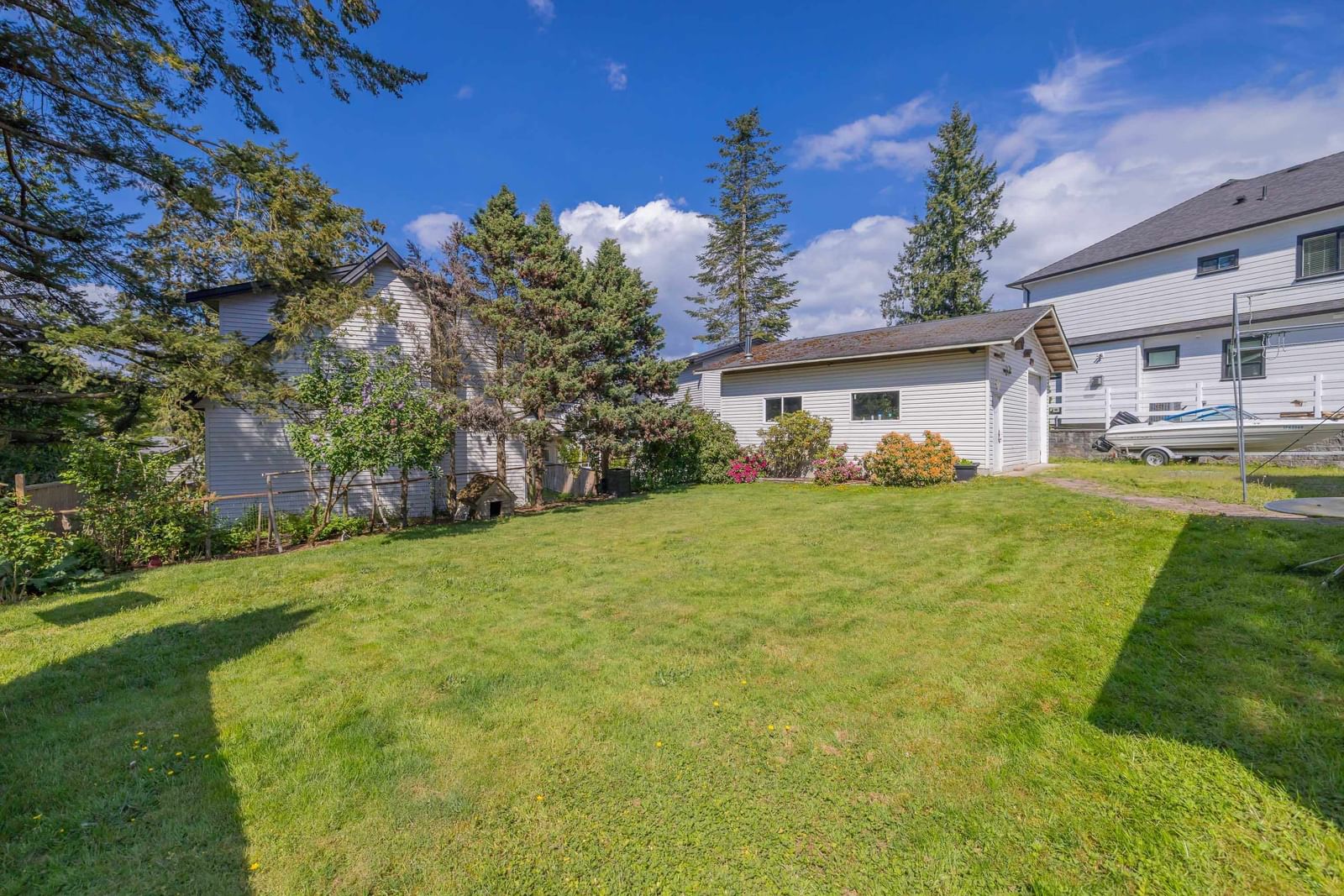 Listing Image 14