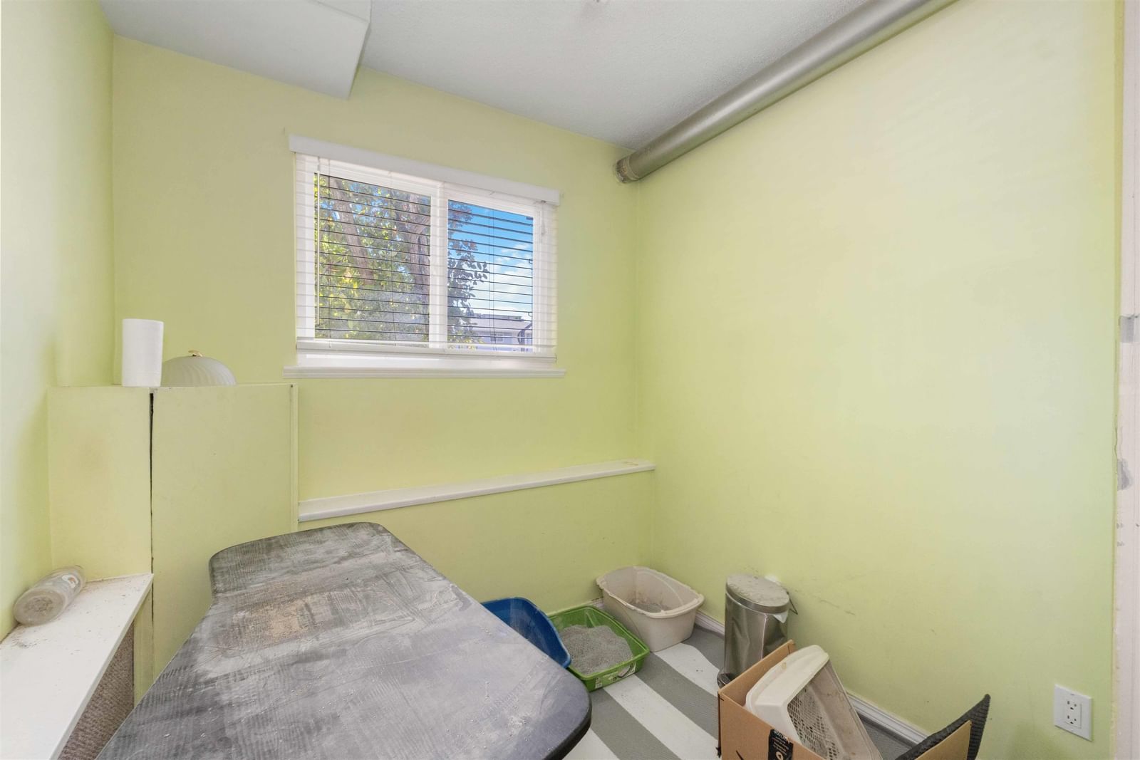 Listing Image 32