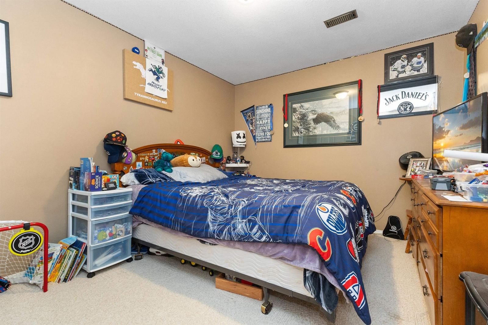 Listing Image 22