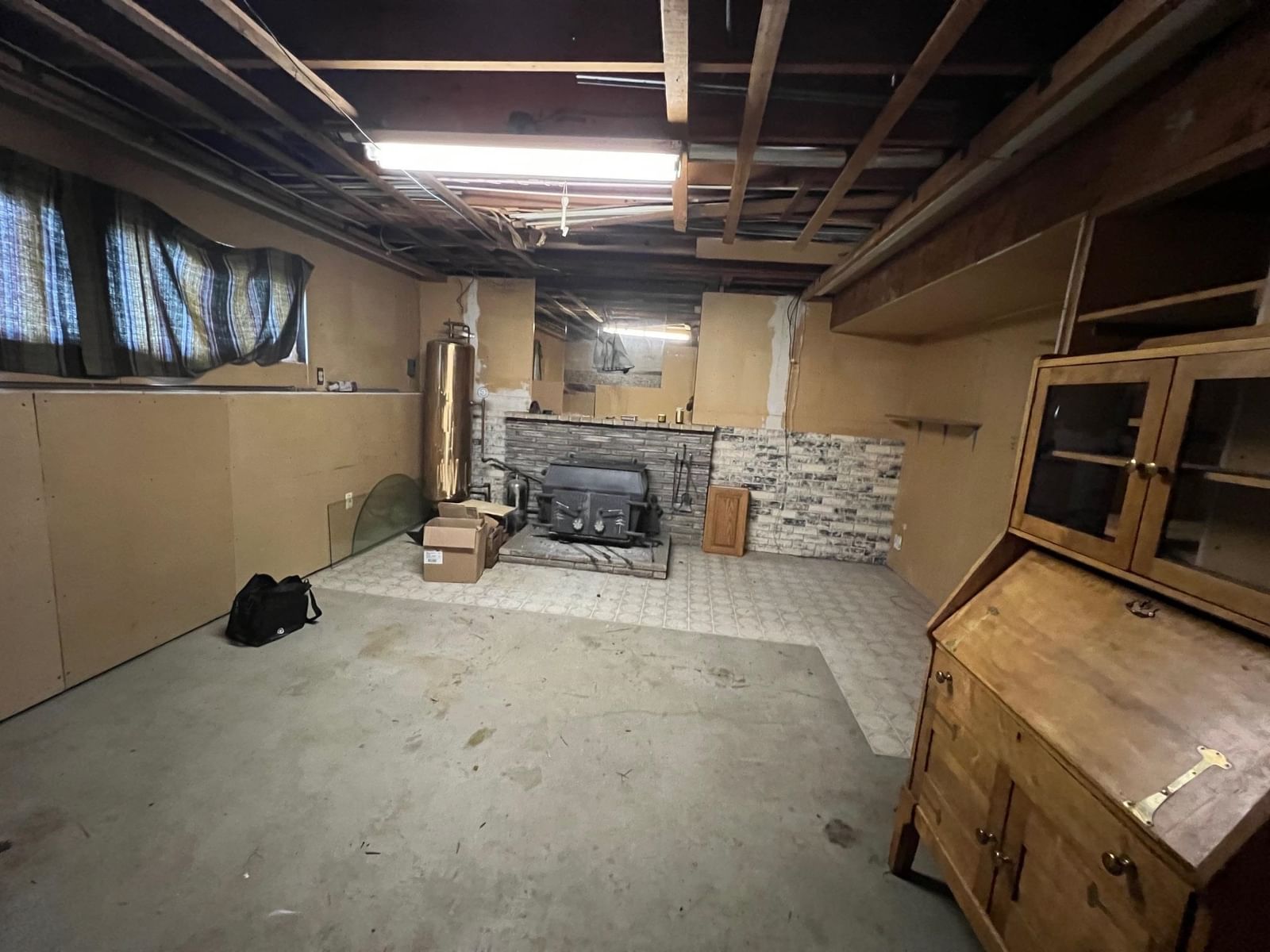 Listing Image 10