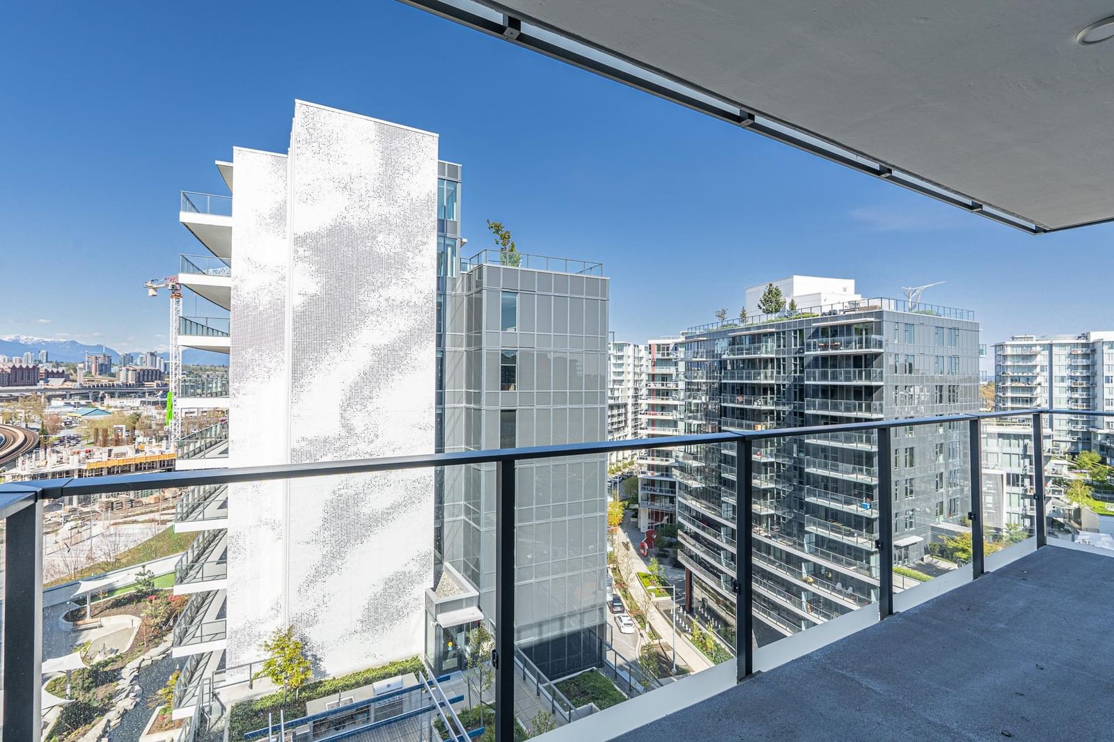 Listing Image 15