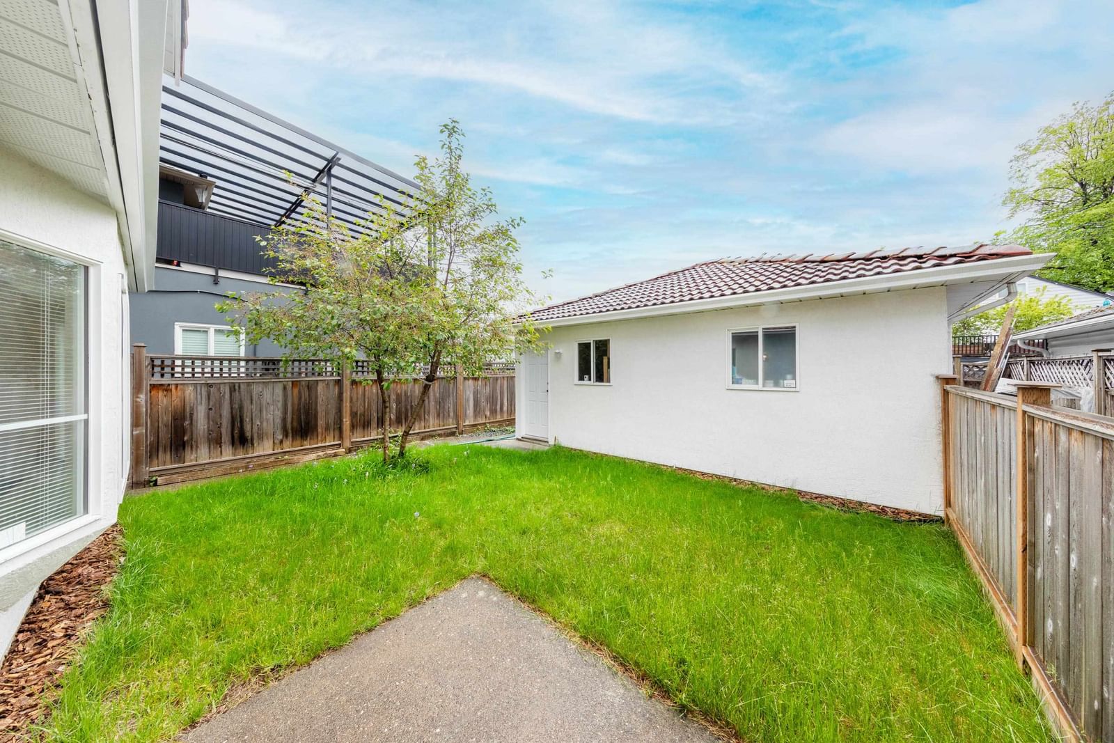 Listing Image 20