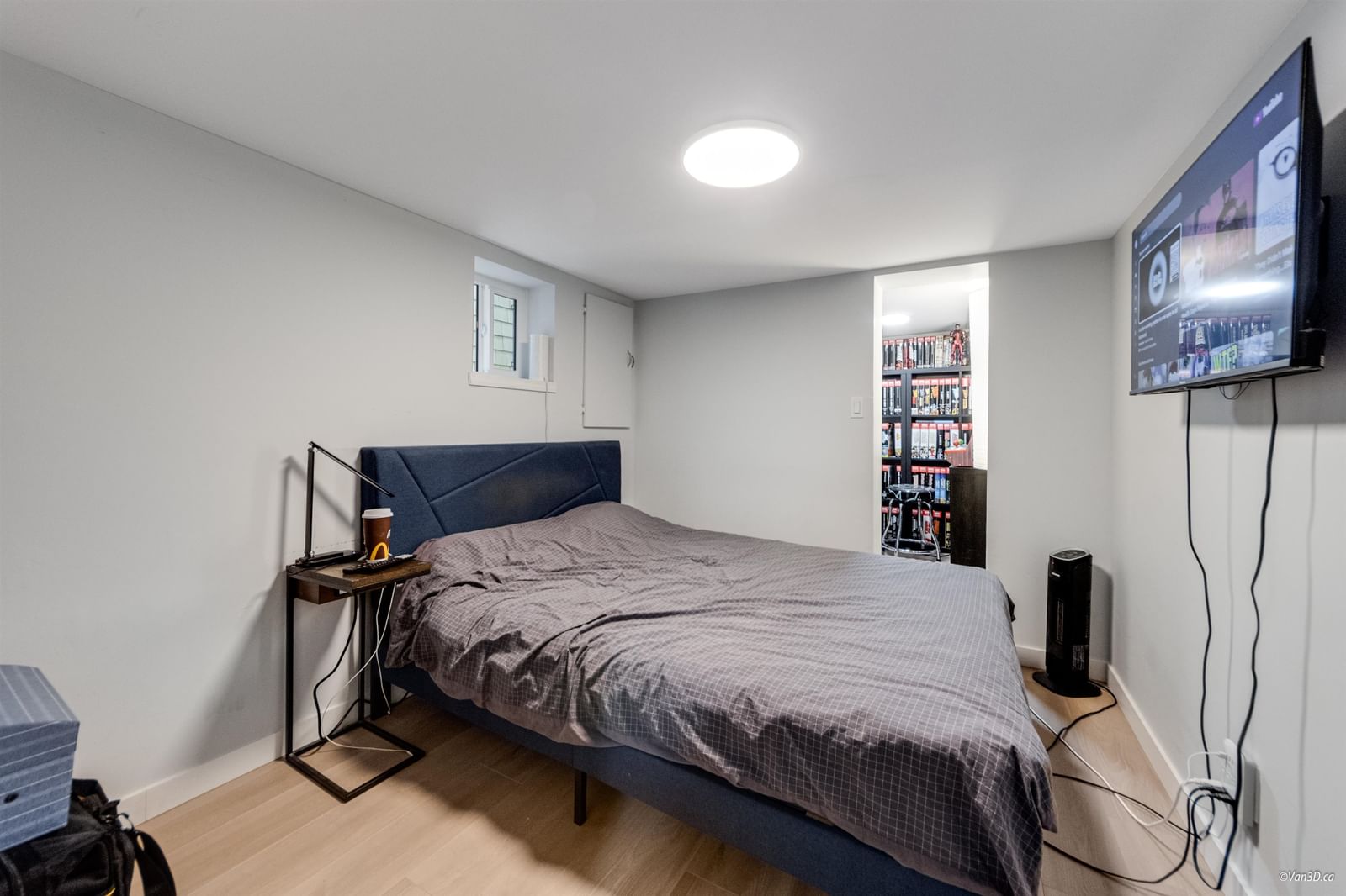 Listing Image 11
