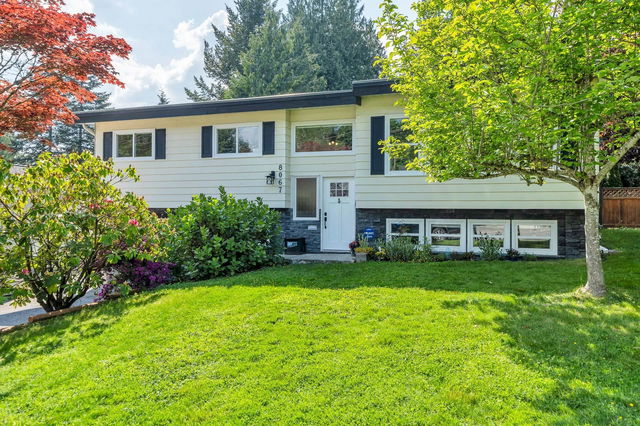 8067 Waxberry Crescent