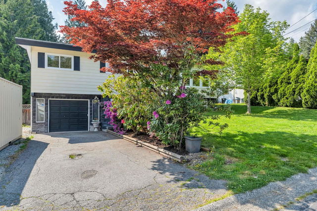 8067 Waxberry Crescent