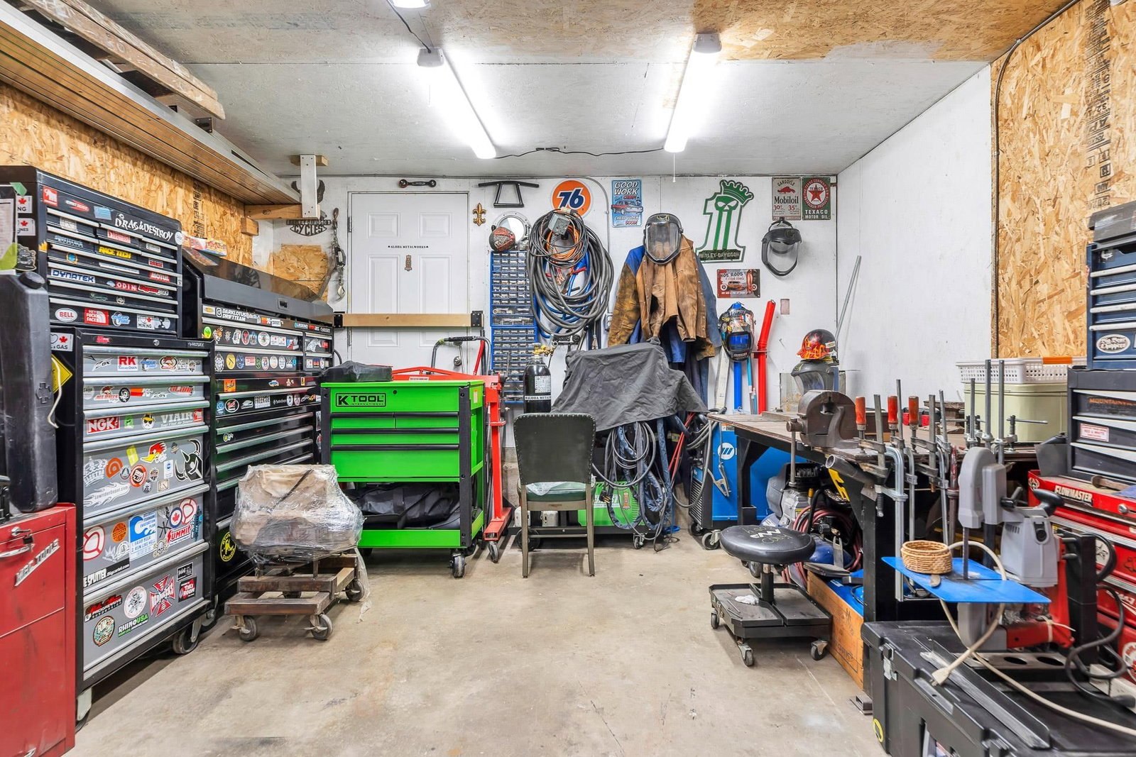 Listing Image 32